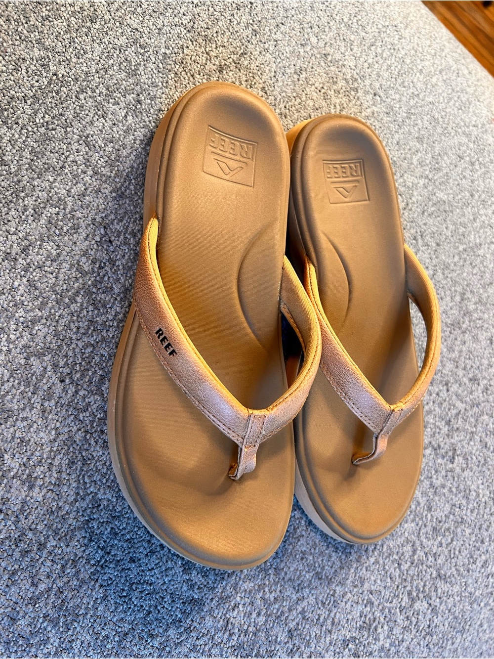 Reef Tan/Brown Cushioned Flip Flop Sandals